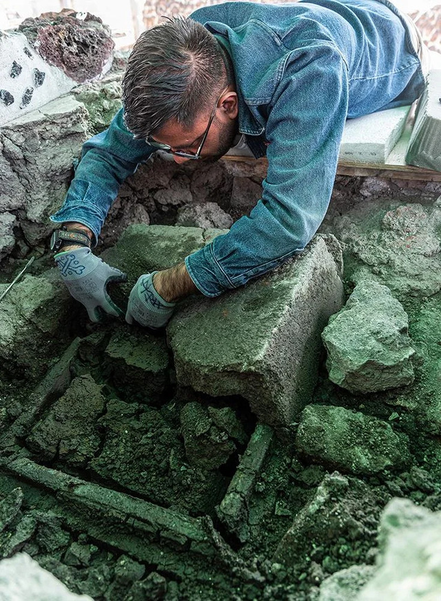 Archaeologists From the Templo Mayor Project and INAH Have Unveiled a Beautifully Carved Stone Chest Hidden Beneath the Temple’s Rear Façade