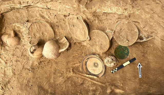 Artifacts originating from Mycenaean, Minoan, Canaanite, Egyptian, and Levantine cultures were found