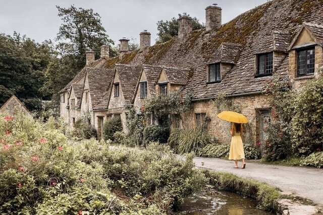 Bibury’s roots stretch back to medieval England, a time when the village played a vital role in the wool trade