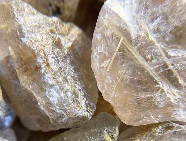 Crafting an arrowhead from quartz required extraordinary skill