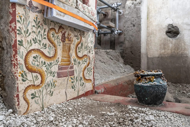 In ancient Rome, frescoes were more than just decorations—they were statements of identity and status