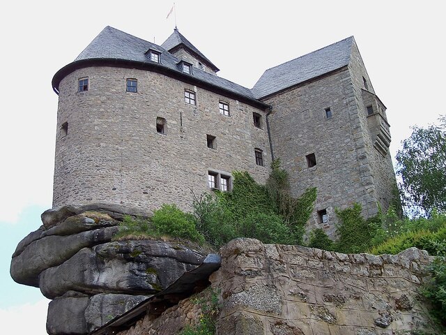 One of the most striking features of Falkenburg Castle is its integration with the natural rock foundation upon which it was built