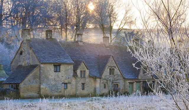 The Magic of Seasons: Bibury All Year Round