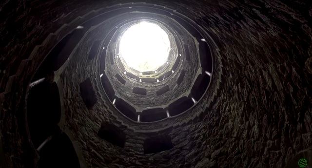 The Swamp Tower’s design is a testament to the 19th-century romanticism that defines much of Sintra’s architectural heritage