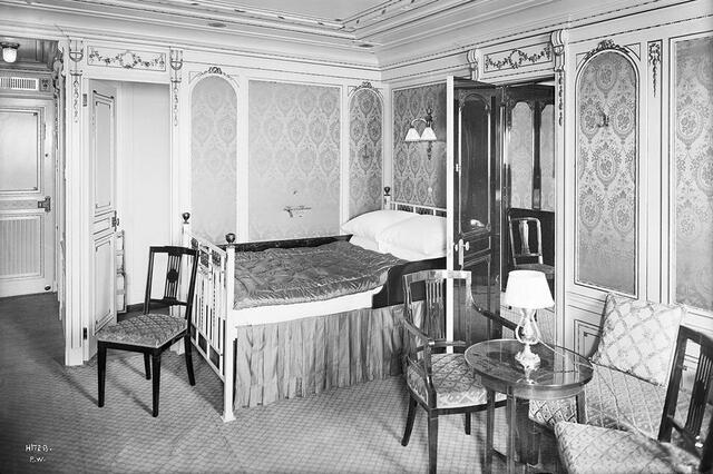 A High-Class Haven Titanic’s first-class areas were sumptuously adorned to evoke elegance and grandeur.