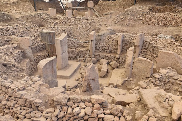 A closer look at one of the circular enclosures at Göbeklitepe, revealing its intricate stonework and structural design. 