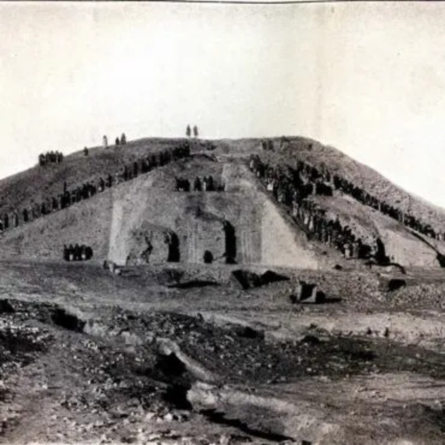 A glimpse of the Ziggurat of Ur during Sir Leonard Woolley's excavation reveals its historical magnificence.