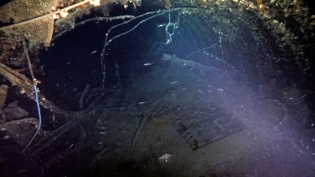 According to maritime historian Thoctarides, the blast wave from a German mine devastated the crew’s accommodation compartment, sealing the fate of those aboard.