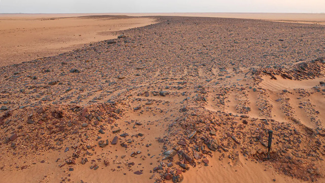 Ancient riverbeds now stand as prominent ridges, shaping the modern landscapes of southern Egypt and northern Sudan.