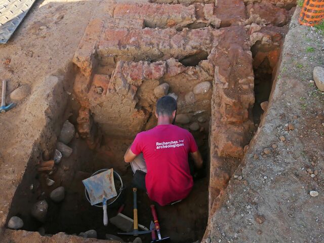 Archaeologists from INRAP are exploring a site perched on a small hill overlooking the picturesque Étang de Diane.