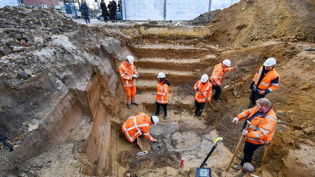 Archaeologists have uncovered the oldest ancient Roman ruins in Heerlen, including a soldier’s grave containing a personalized bowl and other remarkable artifacts.