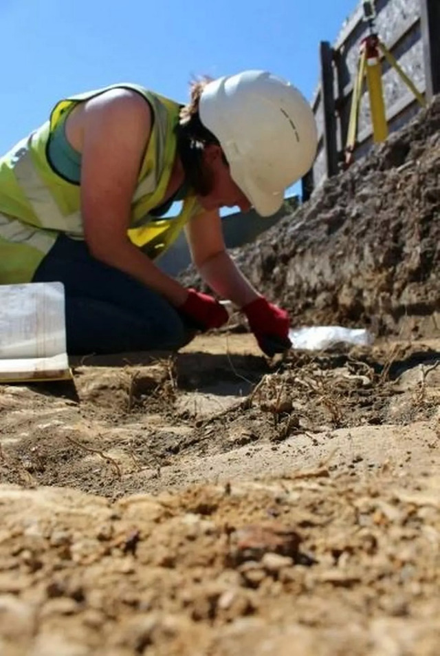 Cotswold Archaeology’s extensive five-year dig at Blackberry Hill Hospital has culminated in the release of fascinating insights into its rich historical layers.