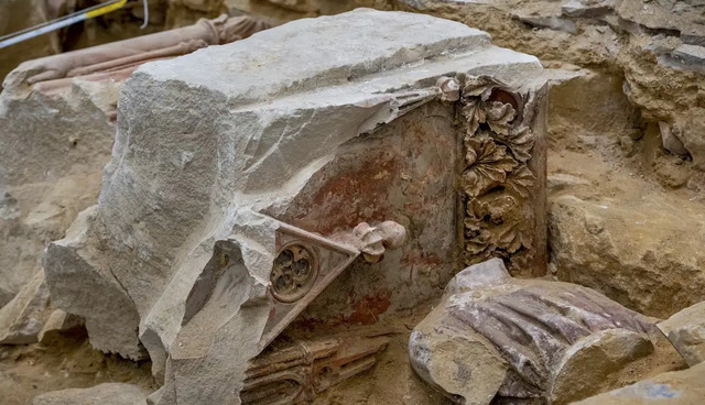 Exquisite Fragments of a 13th-Century Rood Screen Revealed Beneath the Iconic Parisian Landmark