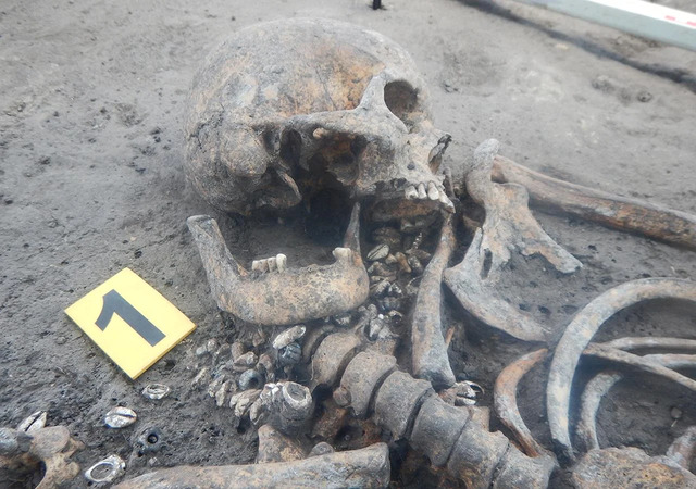 One of the remarkable burials uncovered in the Ostriv cemetery, revealing centuries-old customs.