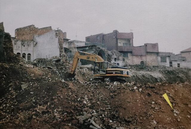 Ongoing excavation work at the Yeni Mahalle site, where centuries of urban development revealed Neolithic structures and artifacts.