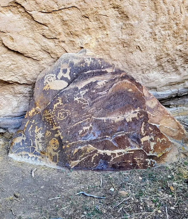 Rock arts at Ninemile Canyon 