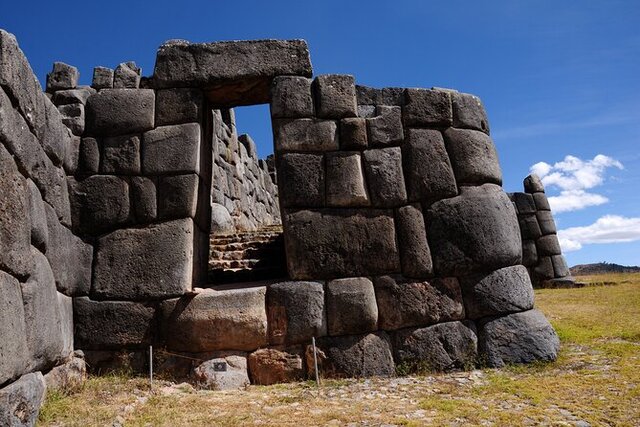 Sacsayhuamán was a spiritual and ceremonial site dedicated to Inti, the sun god, one of the most revered deities in Inca cosmology