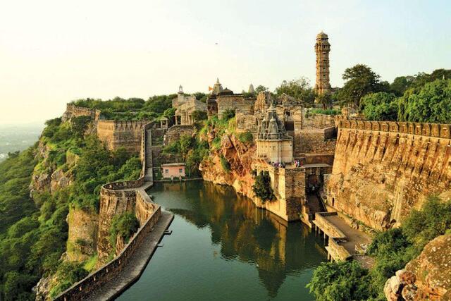 Spread over 700 acres, Chittorgarh Fort is a marvel of medieval architecture