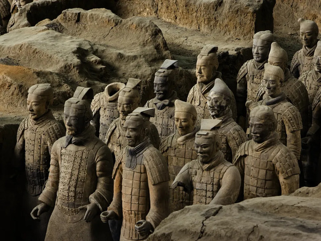 The mausoleum of Qin Shi Huang is believed to house an astonishing 8,000 intricately crafted terra-cotta soldiers.