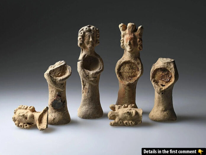 Ceramic female figurines from the 14th century, discovered at Berlin’s Molkenmarkt. These unique statuettes feature medallion-shaped settings, possibly used as reliquaries holding fragments of saints' relics, reflecting the deep religious devotion of the era. (Credit: Berlin State Monument Office, Julia-Marlen Schiefelbein)