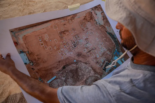 A detailed map highlights the 134 tombs discovered within the Roman cemetery northwest of Gaza, showcasing the site’s scale. (Credit: Abdelhakim Abu Riash/Al Jazeera)