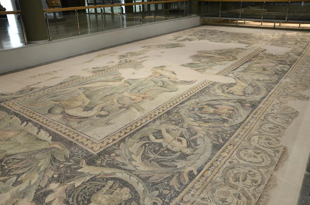 Another captivating Roman mosaic unearthed in Türkiye is now prominently displayed at the Hatay Archaeology Museum, drawing admiration for its timeless beauty. (Credit: Following Hadrian, CC BY-SA 2.0)