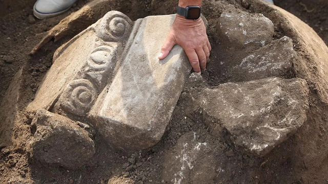 Archaeologists from the Phanagoria expedition have discovered the remnants of one of the world’s oldest synagogues within the ancient Greek city of Phanagoria, located on Russia’s Taman Peninsula. (Credit: Volnoe Delo Foundation)