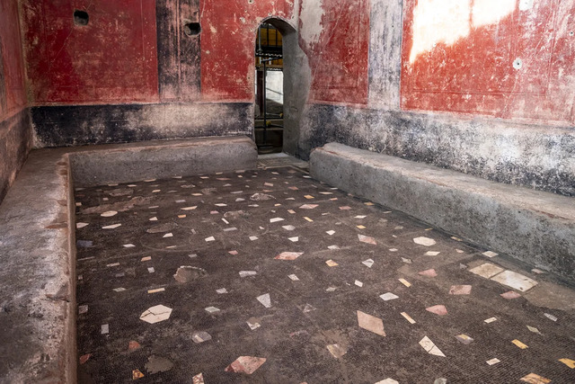 Benches in the changing room reveal the spa's impressive capacity, accommodating up to 30 individuals, according to the Archaeological Park of Pompeii. (Credit: MIC-Parco Archeologico di Pompei)