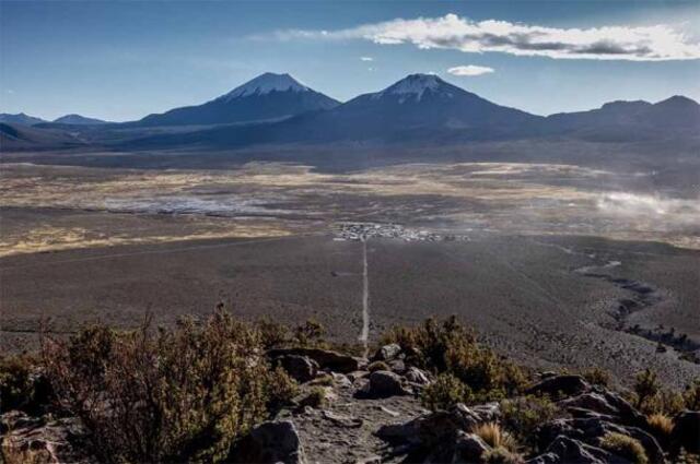 Discover the vast Andean desert of Sajama National Park, where the enigmatic Sajama Lines reside.