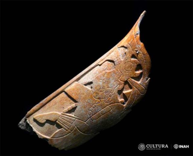 Fragment of pottery discovered alongside the Atlantean sculpture, illustrating the artistry of the Terminal Classic period. Credit: INAH