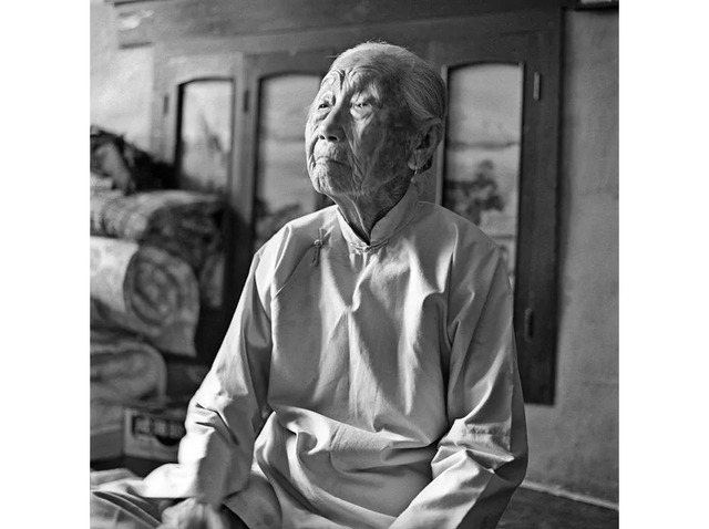 Ping Yao Lady, taken at age 107. (Credit: Jo Farrell)