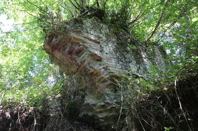 Only fragments remain of a collapsed Aqua Traiana bridge that once spanned the ravine known as the "Fosso della Calandrina."