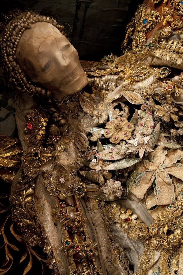 St. Luciana, transported to the convent in Heiligkreuztal, Germany, in the mid-18th century, was meticulously prepared for display by the nuns in Ennetach. (Copyright: Paul Koudounaris)