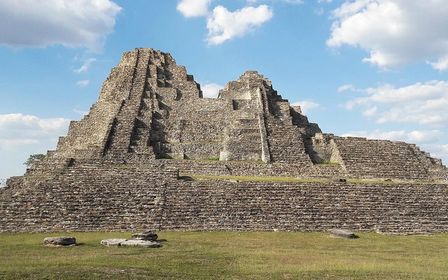 The majestic main pyramid at Moral-Reforma stands as a powerful symbol of the region’s ancient architectural and cultural legacy. (Credit: Alfonsobouchot/Wikimedia Commons)