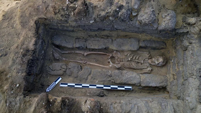 The skeletal remains of a human burial unearthed in Saqqara provide valuable insights into ancient funerary practices.