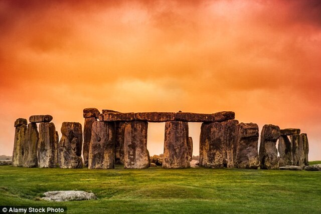 This discovery strengthens the growing evidence that people gathered in the Stonehenge region millennia before the monument itself was constructed.