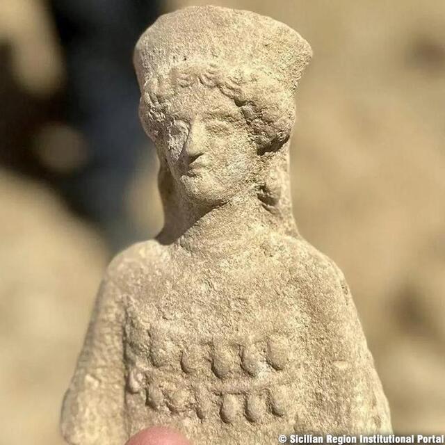 Unearthing History: Votive Figurines in Sicily's Valley of the Temples